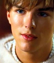 Hot Idols: Nicholas Hoult 5e7ce2609b321.jpg