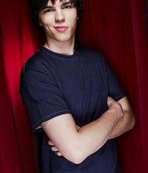 Hot Idols: Nicholas Hoult 5e7ce26fef6ce.jpg