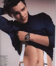 Hot Idols: Nicholas Hoult 5e7ce272e9d2b.jpg