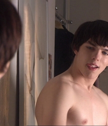 Hot Idols: Nicholas Hoult 5e7ce2a156402.jpg