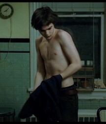Hot Idols: Nicholas Hoult 5e7ce2dae2256.jpg