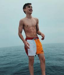 Hot Idols: Johnny Orlando 5e7cf56fdb012.jpg