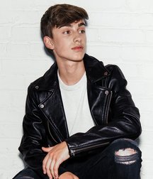 Hot Idols: Johnny Orlando 5e7cf57b5aaf9.jpg