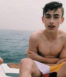 Hot Idols: Johnny Orlando 5e7cf588a7447.jpg