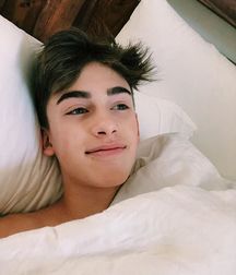 Hot Idols: Johnny Orlando 5e7cf6b7f126b.jpg