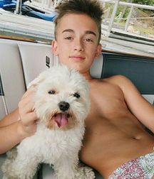 Hot Idols: Johnny Orlando 5e7cf7426ba6a.jpg