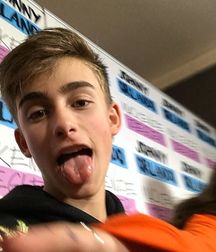 Hot Idols: Johnny Orlando 5e7cf76fe1623.jpg