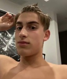 Hot Idols: Johnny Orlando 5e7cf7893f9c7.jpg