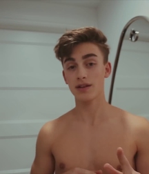 Hot Idols: Johnny Orlando 5e7cf80bcdafc.jpg