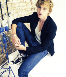 Hot Idols: Tom Felton 5e7f892419bd2.jpg