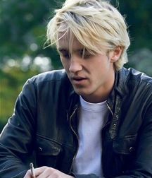 Hot Idols: Tom Felton 5e7f8aaadc9db.jpg