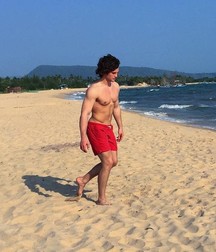 Hot Idols: Nick Romeo Reimann 5e7fcb46ccb90.jpg