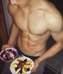 Hot Idols: Nick Romeo Reimann 5e7fcb4edf613.jpg