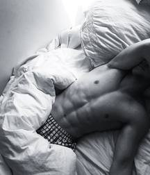 Hot Idols: Nick Romeo Reimann 5e7fcb5498cb0.jpg