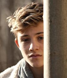 Hot Idols: Nick Romeo Reimann 5e7fcbadba225.jpg