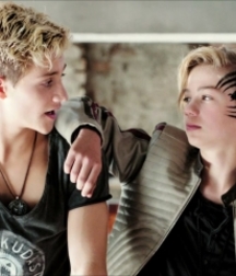 Hot Idols: Nick Romeo Reimann 5e7fcbb69febe.jpg