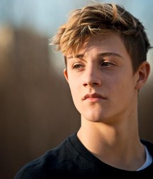 Hot Idols: Nick Romeo Reimann 5e7fcbc71e3b2.jpg