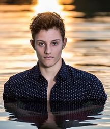 Hot Idols: Nick Romeo Reimann 5e7fcbdcaf41b.jpg