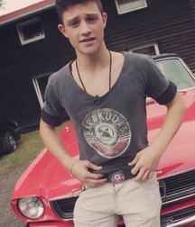 Hot Idols: Nick Romeo Reimann 5e7fcbde81ff8.jpg