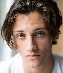 Hot Idols: Nick Romeo Reimann 5e7fcbebd191a.jpg