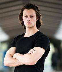 Hot Idols: Nick Romeo Reimann 5e7fcbf0d0b7f.jpg