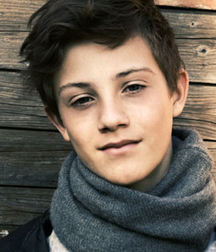 Hot Idols: Nick Romeo Reimann 5e7fcc22b25a7.jpg