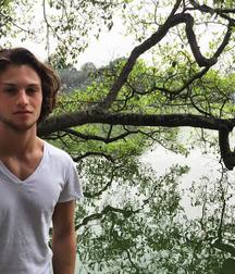 Hot Idols: Nick Romeo Reimann 5e7fccd5e134f.jpg