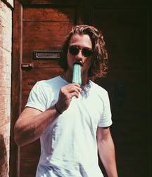 Hot Idols: Nick Romeo Reimann 5e7fccdbb06fb.jpg