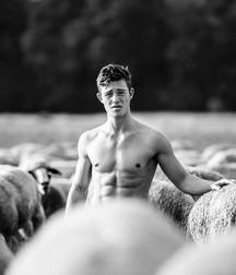 Hot Idols: Nick Romeo Reimann 5e7fcd483acf8.jpg