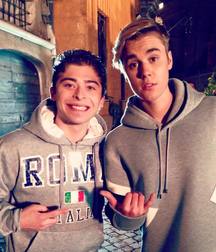 Hot Idols: Ryan Ochoa 5ea60f8a7f74a.jpg