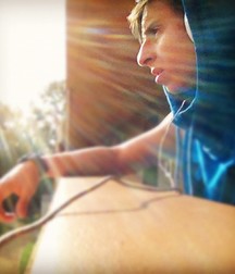 Hot Idols: Moises Arias 5ea62c782b961.jpg