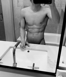 Hot Idols: Moises Arias 5ea62cc17d5a3.jpg