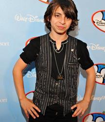 Hot Idols: Moises Arias 5ea62d413a785.jpg