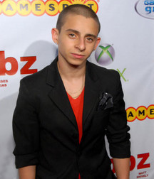 Hot Idols: Moises Arias 5ea62d42c328f.jpg