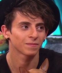 Hot Idols: Moises Arias 5ea62d999bd6b.jpg