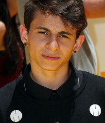 Hot Idols: Moises Arias 5ea62d9d3c88b.jpg