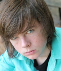 Hot Idols: Chandler Riggs 5ea712a93c363.jpg