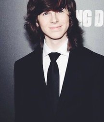 Hot Idols: Chandler Riggs 5ea712e3cf9de.jpg
