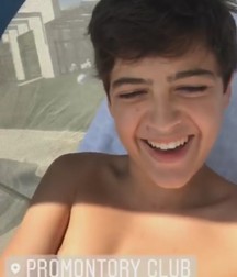 Hot Idols: Joshua Rush 5ea713cc7752e.jpg
