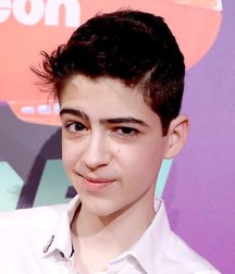 Hot Idols: Joshua Rush 5ea7140de5bd8.jpg