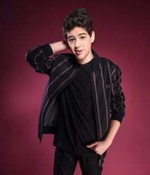 Hot Idols: Joshua Rush 5ea71420a8070.jpg