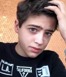 Hot Idols: Joshua Rush 5ea71524d72f1.jpg