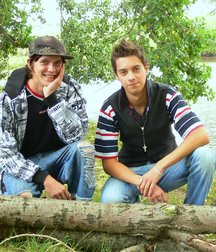 Adrian & Jay 5a4fbb0c9464e.jpg