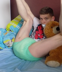 lots of diapers 5a86cb77dd05e.jpg