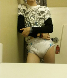 lots of diapers 5a86cbdebf4fb.jpg