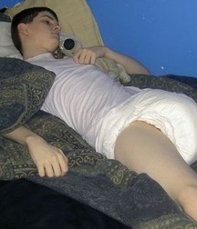 lots of diapers 5a86cc15ce6ab.jpg