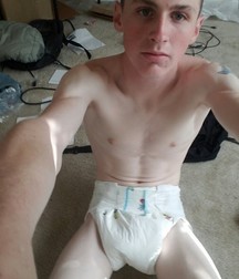 lots of diapers 5a86cc3f01e3c.jpg