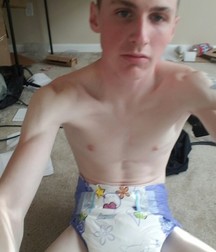 lots of diapers 5a86cc3fc632e.jpg