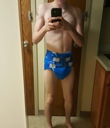 lots of diapers 5a86cc68c5a04.jpg