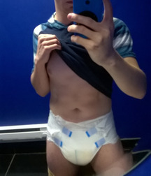lots of diapers 5a86ccfe07f5e.jpg